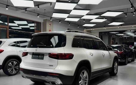 Mercedes-Benz GLB, 2021 год, 1 980 000 рублей, 4 фотография