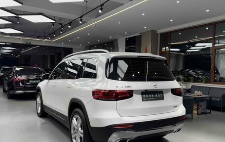 Mercedes-Benz GLB, 2021 год, 1 980 000 рублей, 6 фотография