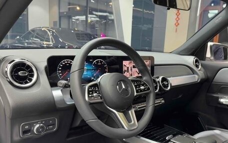 Mercedes-Benz GLB, 2021 год, 1 980 000 рублей, 11 фотография