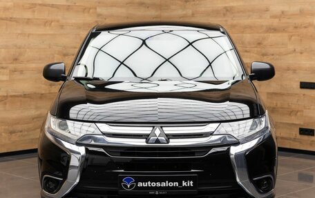 Mitsubishi Outlander III рестайлинг 3, 2017 год, 1 480 000 рублей, 2 фотография