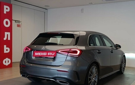 Mercedes-Benz A-Класс, 2018 год, 3 500 000 рублей, 4 фотография
