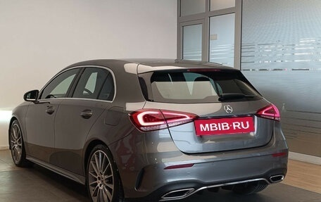 Mercedes-Benz A-Класс, 2018 год, 3 500 000 рублей, 6 фотография