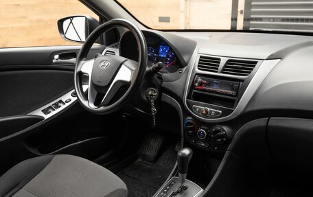 Hyundai Solaris II рестайлинг, 2012 год, 960 000 рублей, 9 фотография