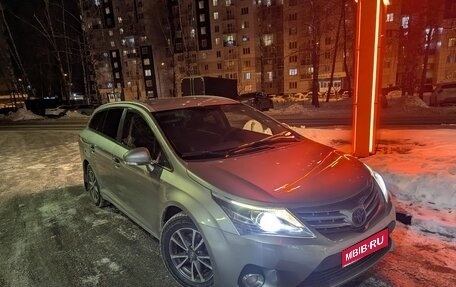 Toyota Avensis III рестайлинг, 2012 год, 1 380 000 рублей, 1 фотография