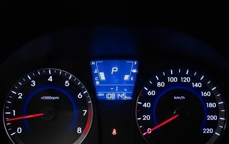 Hyundai Solaris II рестайлинг, 2012 год, 960 000 рублей, 19 фотография