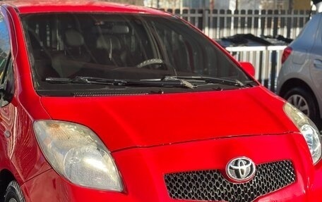 Toyota Yaris III рестайлинг, 2008 год, 700 000 рублей, 1 фотография