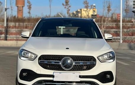 Mercedes-Benz GLA, 2022 год, 2 000 000 рублей, 2 фотография