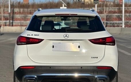 Mercedes-Benz GLA, 2022 год, 2 000 000 рублей, 5 фотография