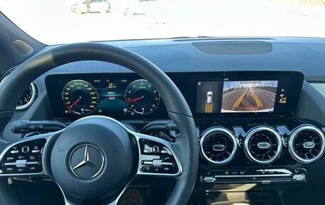 Mercedes-Benz GLA, 2022 год, 2 000 000 рублей, 10 фотография