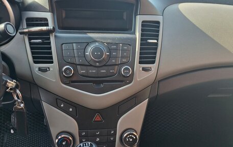 Chevrolet Cruze II, 2011 год, 720 000 рублей, 12 фотография