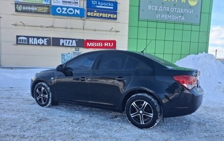 Chevrolet Cruze II, 2011 год, 720 000 рублей, 2 фотография