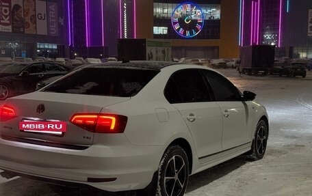 Volkswagen Jetta VI, 2017 год, 1 600 000 рублей, 8 фотография