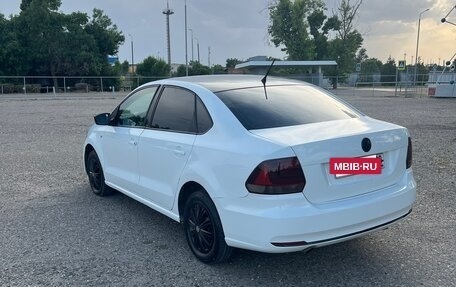 Volkswagen Polo VI (EU Market), 2015 год, 720 000 рублей, 4 фотография