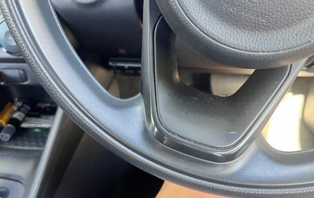 Toyota Yaris, 2020 год, 1 400 000 рублей, 5 фотография