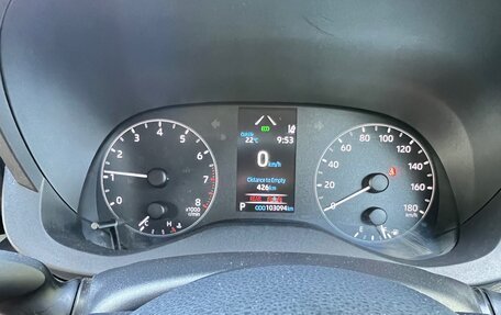 Toyota Yaris, 2020 год, 1 400 000 рублей, 3 фотография