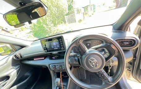 Toyota Yaris, 2020 год, 1 400 000 рублей, 12 фотография