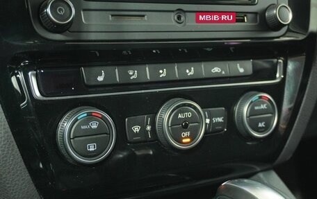 Volkswagen Jetta VI, 2017 год, 1 297 000 рублей, 13 фотография