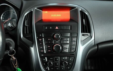 Opel Astra J, 2013 год, 1 050 000 рублей, 15 фотография