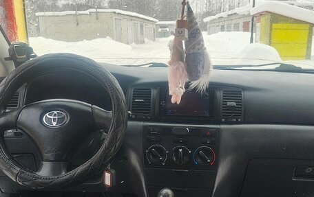 Toyota Corolla, 2004 год, 520 000 рублей, 9 фотография