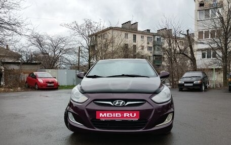 Hyundai Solaris II рестайлинг, 2013 год, 700 000 рублей, 6 фотография