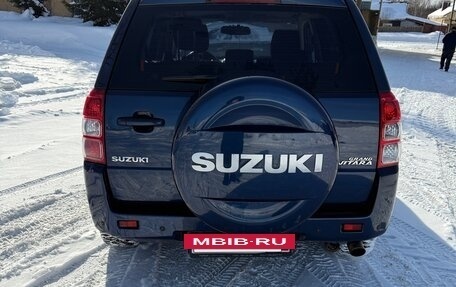 Suzuki Grand Vitara, 2011 год, 750 000 рублей, 2 фотография