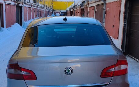 Skoda Superb III рестайлинг, 2012 год, 900 000 рублей, 3 фотография