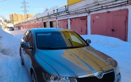 Skoda Superb III рестайлинг, 2012 год, 900 000 рублей, 2 фотография