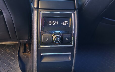 Skoda Superb III рестайлинг, 2012 год, 900 000 рублей, 20 фотография