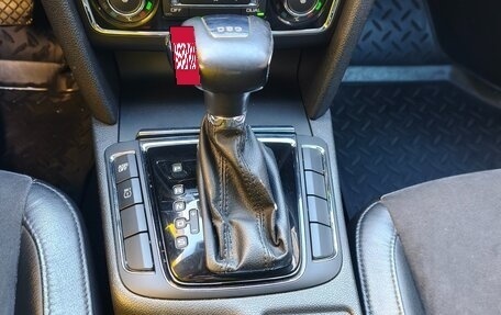 Skoda Superb III рестайлинг, 2012 год, 900 000 рублей, 12 фотография