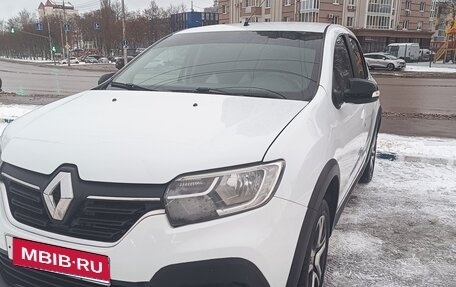 Renault Logan II, 2018 год, 870 000 рублей, 1 фотография