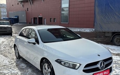 Mercedes-Benz A-Класс, 2019 год, 2 200 000 рублей, 1 фотография