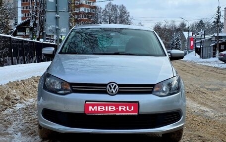 Volkswagen Polo VI (EU Market), 2011 год, 700 000 рублей, 1 фотография