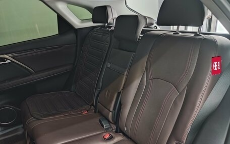 Lexus RX IV рестайлинг, 2020 год, 5 700 000 рублей, 20 фотография