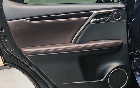 Lexus RX IV рестайлинг, 2020 год, 5 700 000 рублей, 34 фотография