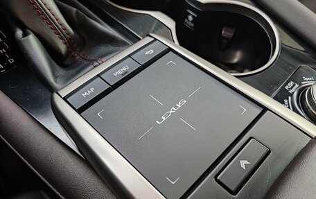 Lexus RX IV рестайлинг, 2020 год, 5 350 000 рублей, 30 фотография