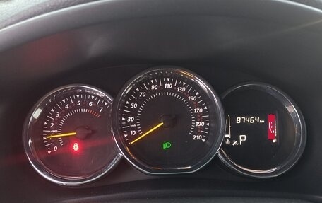 Renault Logan II, 2018 год, 870 000 рублей, 16 фотография