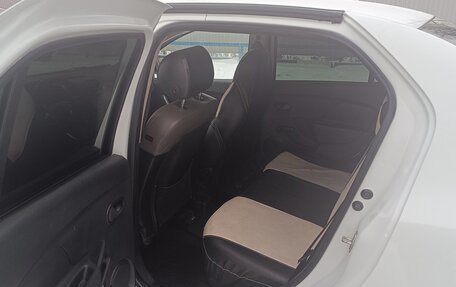 Renault Logan II, 2018 год, 870 000 рублей, 21 фотография