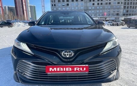 Toyota Camry, 2018 год, 2 690 000 рублей, 7 фотография