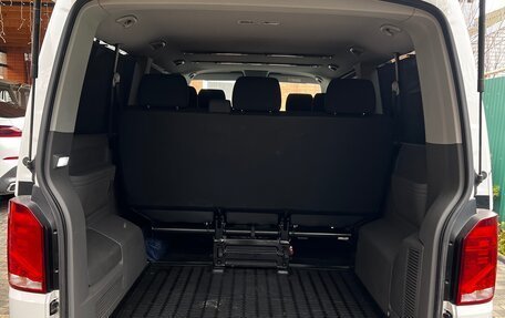 Volkswagen Caravelle T6 рестайлинг, 2020 год, 4 500 000 рублей, 9 фотография