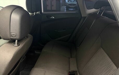 Opel Astra J, 2013 год, 959 900 рублей, 13 фотография