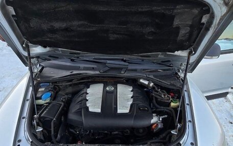 Volkswagen Touareg III, 2009 год, 750 000 рублей, 14 фотография