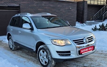 Volkswagen Touareg III, 2009 год, 750 000 рублей, 2 фотография
