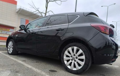 Opel Astra J, 2010 год, 609 000 рублей, 20 фотография