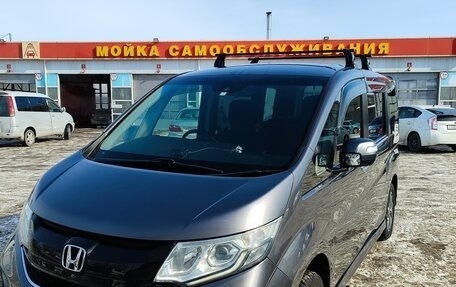 Honda Stepwgn IV, 2017 год, 1 880 000 рублей, 1 фотография