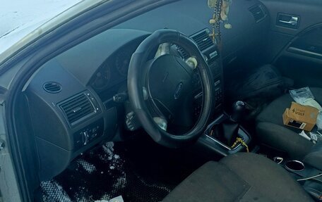 Ford Mondeo III, 2004 год, 70 000 рублей, 3 фотография