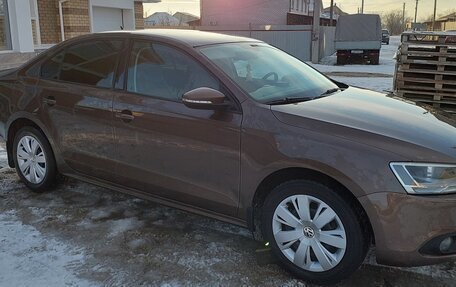 Volkswagen Jetta VI, 2011 год, 1 000 000 рублей, 3 фотография