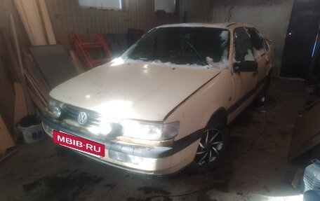 Volkswagen Passat B4, 1993 год, 60 000 рублей, 2 фотография