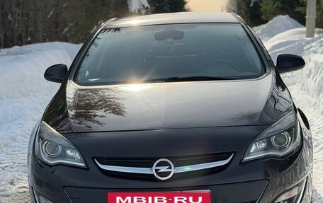 Opel Astra J, 2014 год, 1 300 000 рублей, 3 фотография