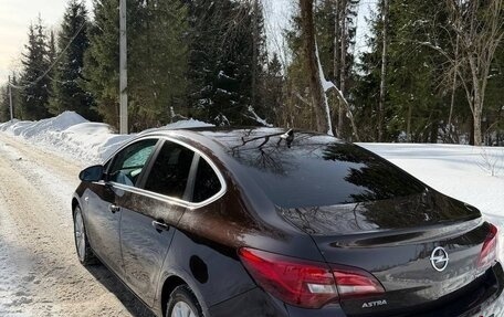 Opel Astra J, 2014 год, 1 300 000 рублей, 8 фотография