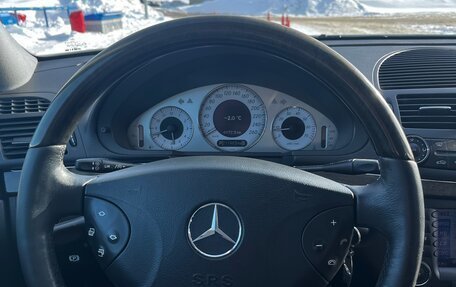 Mercedes-Benz E-Класс, 2003 год, 1 300 000 рублей, 9 фотография